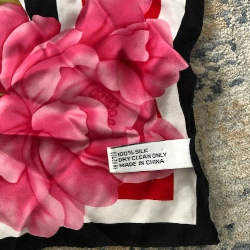 Oscar by Oscar de la Renta Silk Scarf - Picture 5 of 5